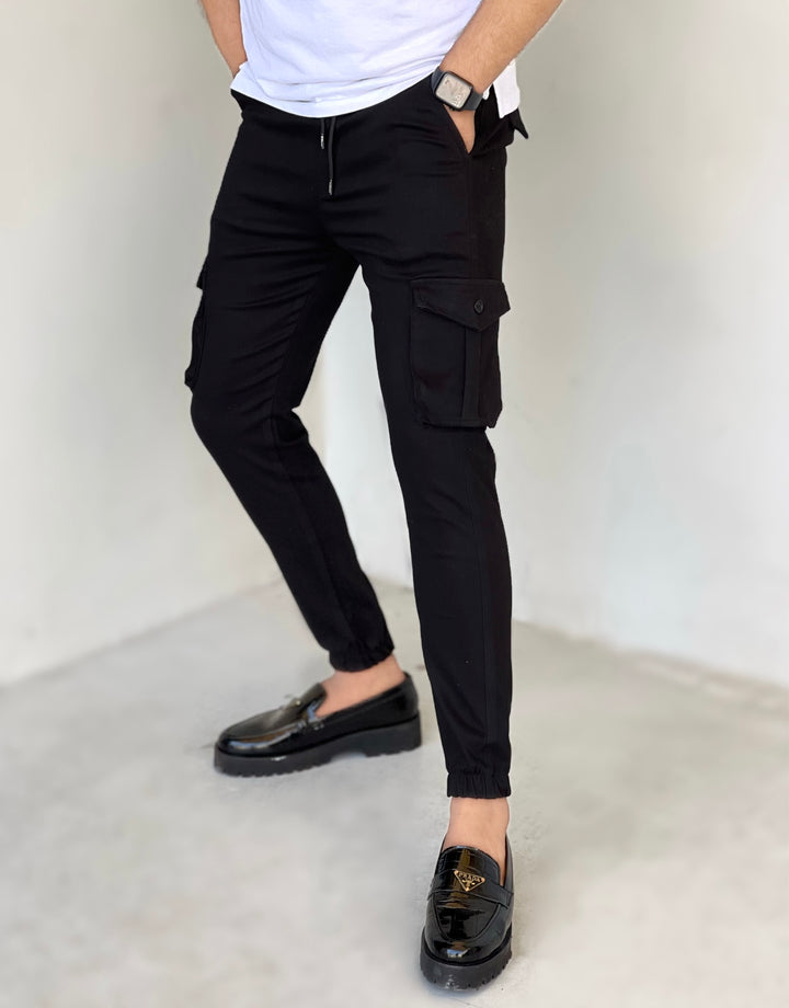 BLACK CARGO STYLYEE AND STRETCHABLE TROUSER - FITTEEZ