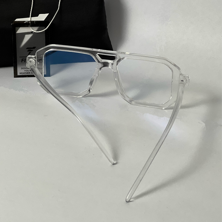 CLARITY: GLASSES PROVIDE CLEAR VISION AND CORRECT REFRACTIVE ERRORS EFFICIENTLY. - FITTEEZ