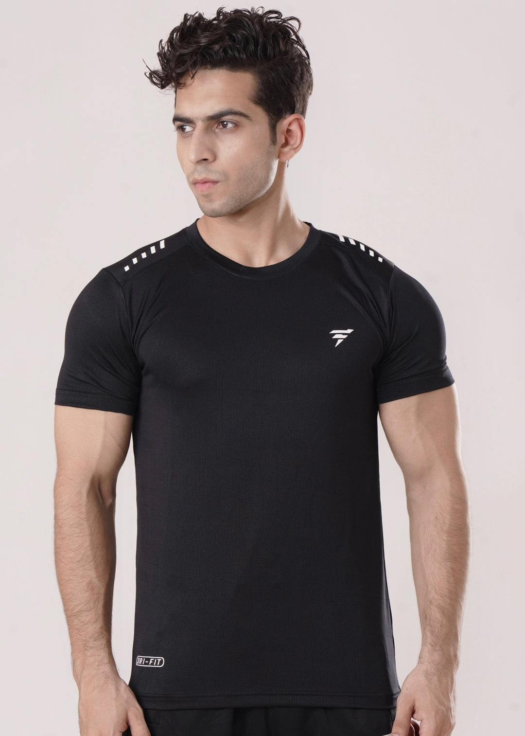 THE BLACK LYCRA TEE-FT