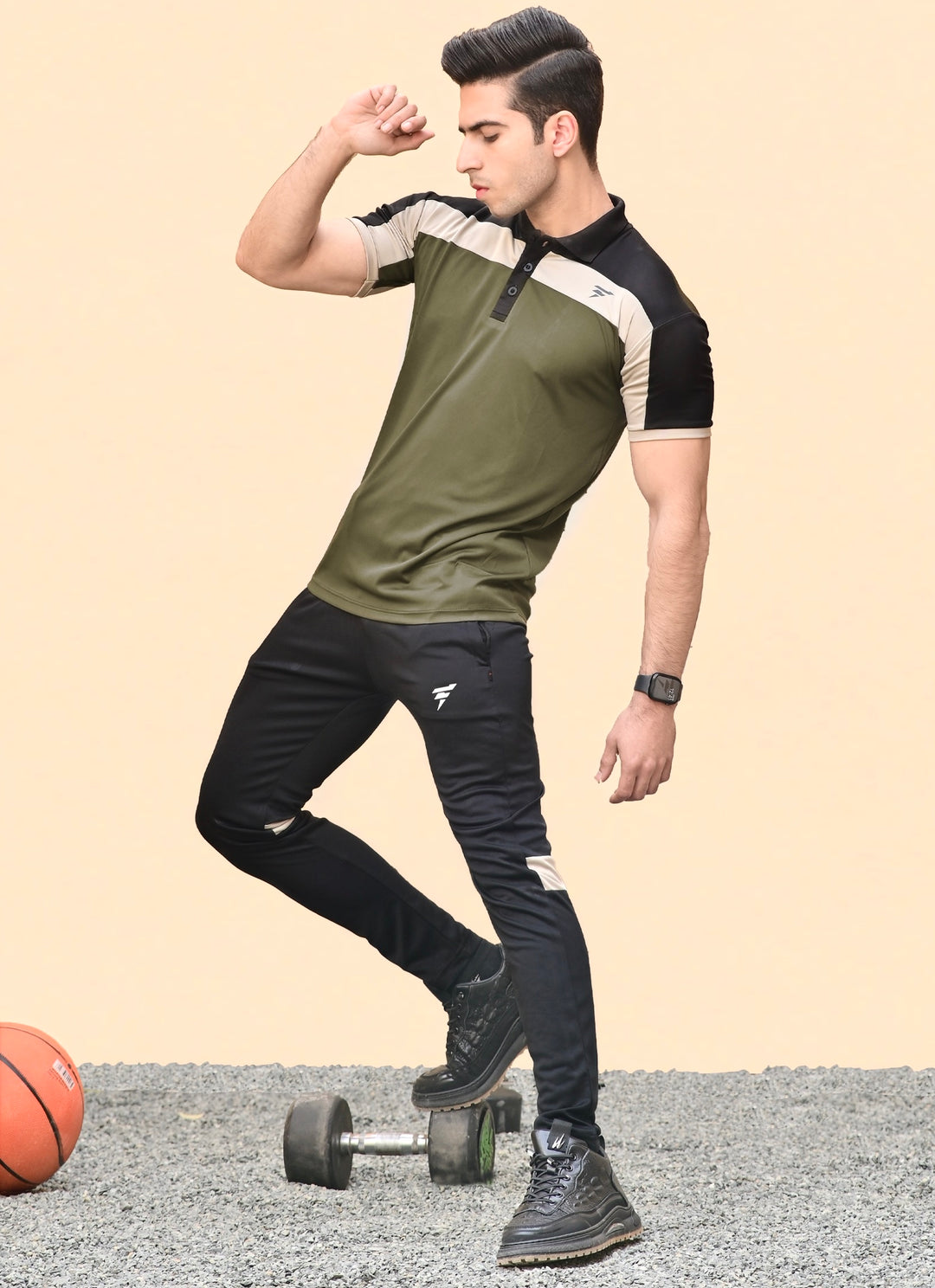 VERSATILITY: DESIGNED SUITED FOR CASUAL WEAR AND WORKOUTS STRETCHABLE AND FLEXABLE TRACKSUIT. - FITTEEZ